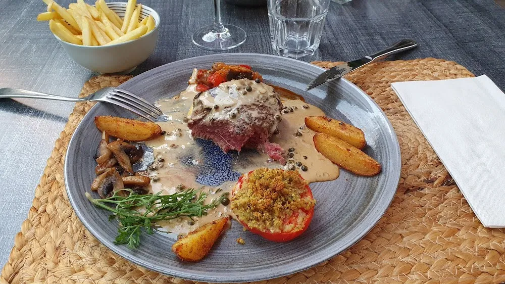 Filet Pur de Bœuf Sauce Poivre Vert
